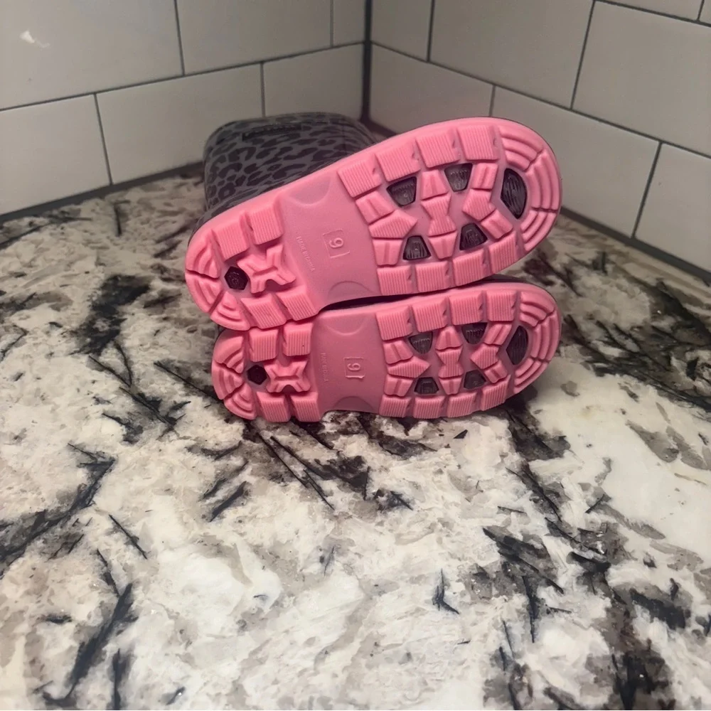 Roma Gray Leopard Print Boots with Pink Soles